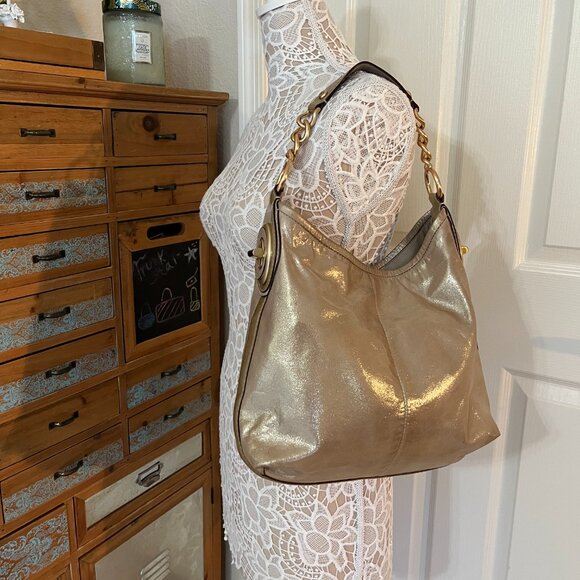 Coach - Vintage - Gold Shiny Large Hobo/ Shoulder Bag - Thick Gold Chain Accents - Picture 3 of 14